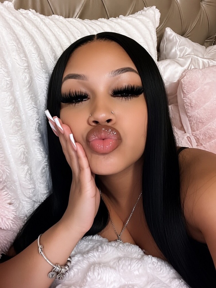 Oscarkhomotsoh's tweet photo. And if I shoot my shot dubuleka nawe hawu! ngiyazama lana 🙄 https://t.co/chGxCSxQjI