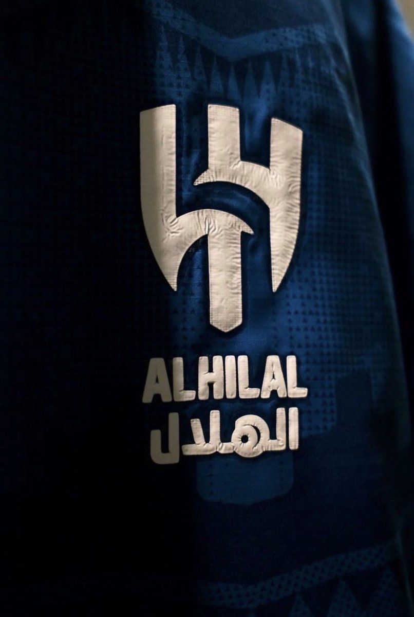 Muha8787's tweet photo. #الهلال_اولاً 

حبي لك آكـــبر من كلام ٍ يقالِ ..

- غلاي لك صـافي ولا فيه تزييف
  أصفى من المـي القراح الـزلالي 💙💙 https://t.co/8dxuemz2Tl