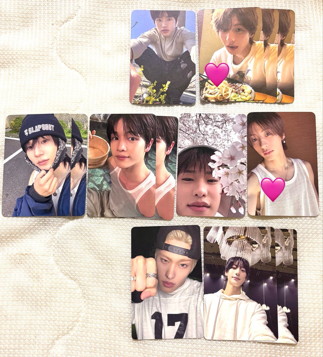 riize_77's tweet photo. @cherryvznk お声がけいただきありがとうございます！
ぜひ交換お願いいたします！
念のため確認ですが、神戸ペンミ手渡しで大丈夫でしょうか？
また当方画像の🩷アントンを所持しているのですが、同種ショウタロウとウンソクとの交換も一緒にしていただくことは可能でしょうか？？ https://t.co/2Gmm3KEzX0