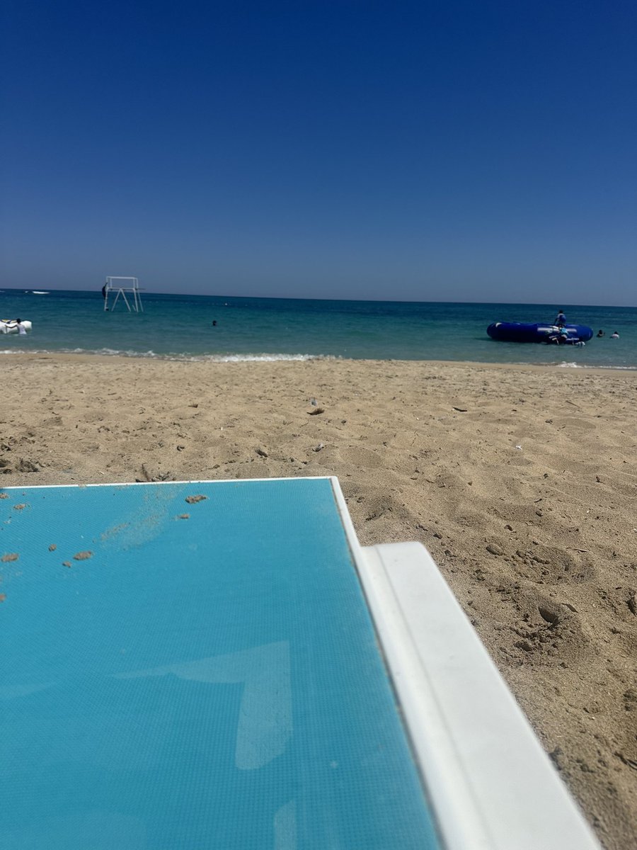 Alaadin30's tweet photo. ⛱️☀️ https://t.co/8r1ATgeEA5