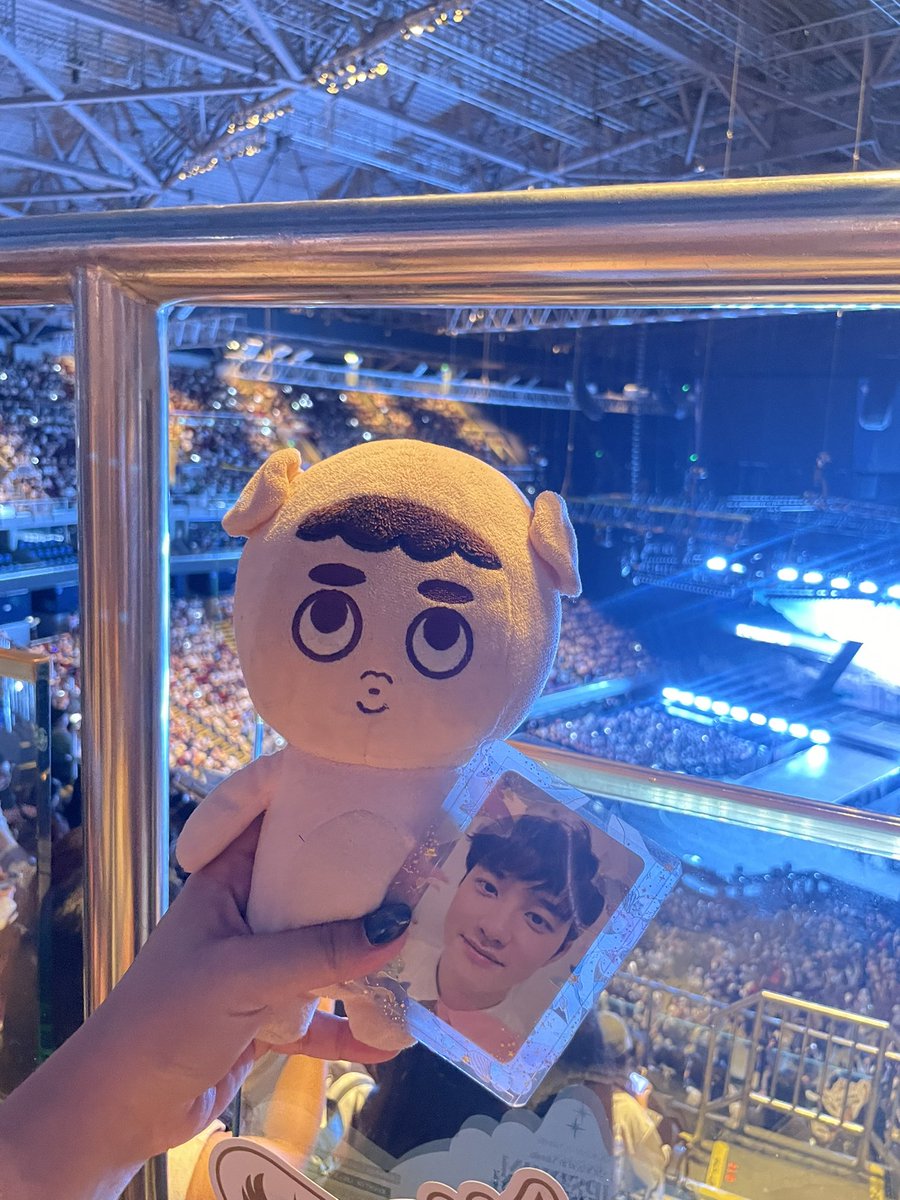 baekdioo's tweet photo. first saw them live at 21, and now I’m 31 🥹💖 https://t.co/cZz3tXD8mu