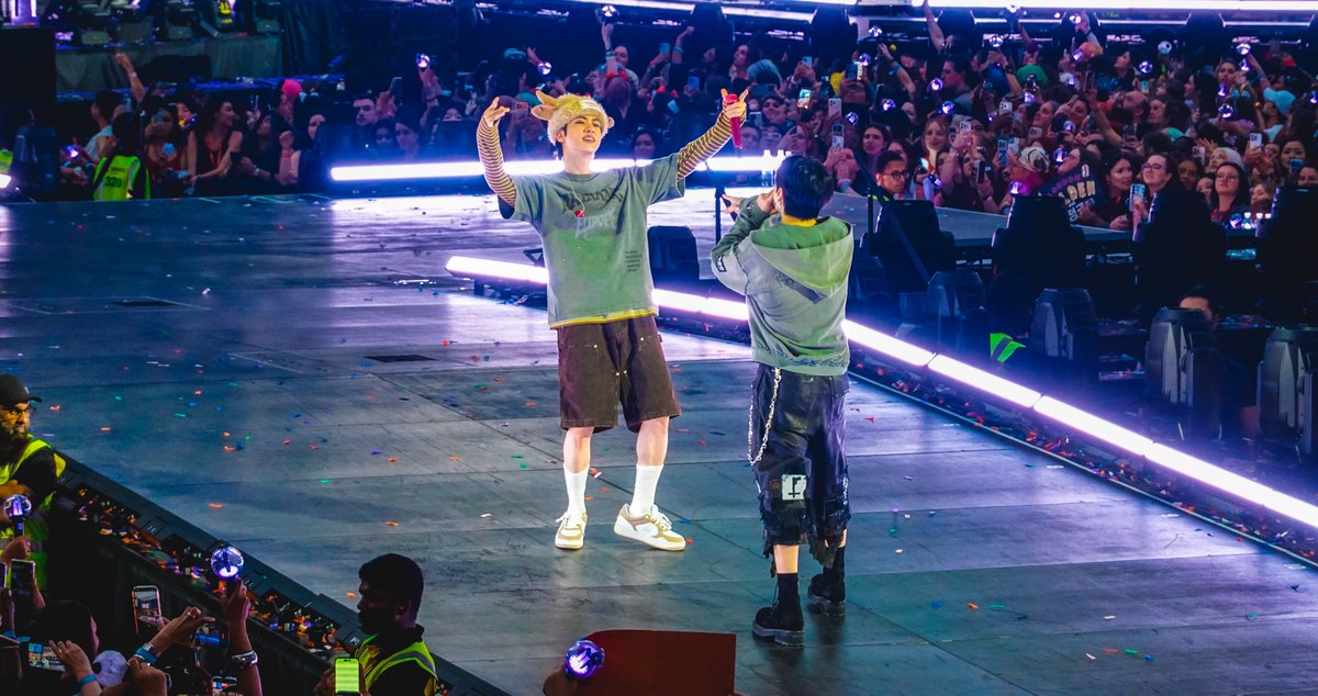 rocktheview's tweet photo. BTS performing last night at Tottenham Hotspur Stadium, London for their ARIRANG Tour!

Thanks RM, Jin, Suga, J-Hope, Jimin, V, and Jung Kook for the awesome show!

Here's some of our photos (we have loads, we will be posting more) https://t.co/9UD6UEt0Cj