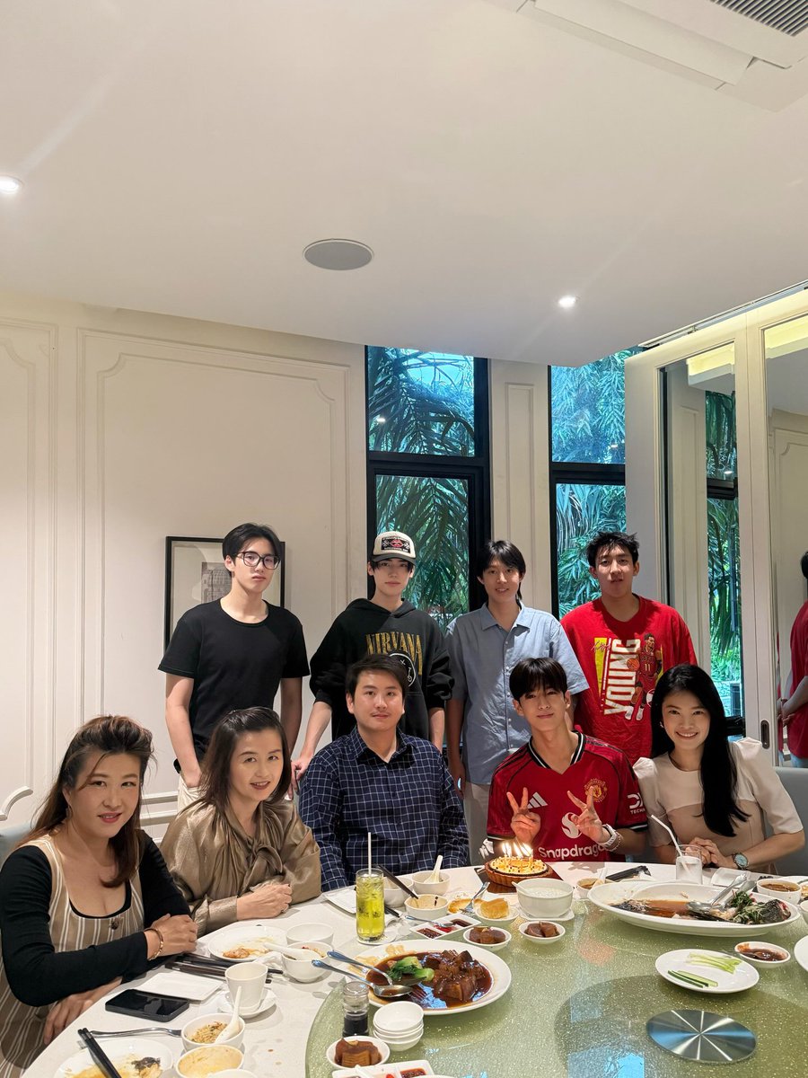 Rayrypop1's tweet photo. นี่ก้ไม่ได้คาดคิดว่าปีนี้จะยิ่งใหญ่ขนาดนี้ คาดไม่ถึงเลยจริงๆ เกินไปมากกก https://t.co/cIXID8V8mR