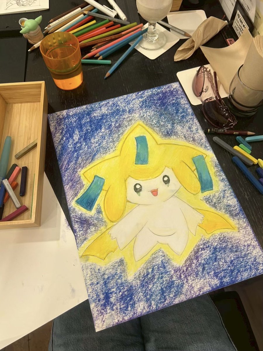 usodesuyoneeeee's tweet photo. 七夕過ぎちゃった(T . T)
文房具カフェで描いたジラーチ🌟 https://t.co/THNfKHhzRT