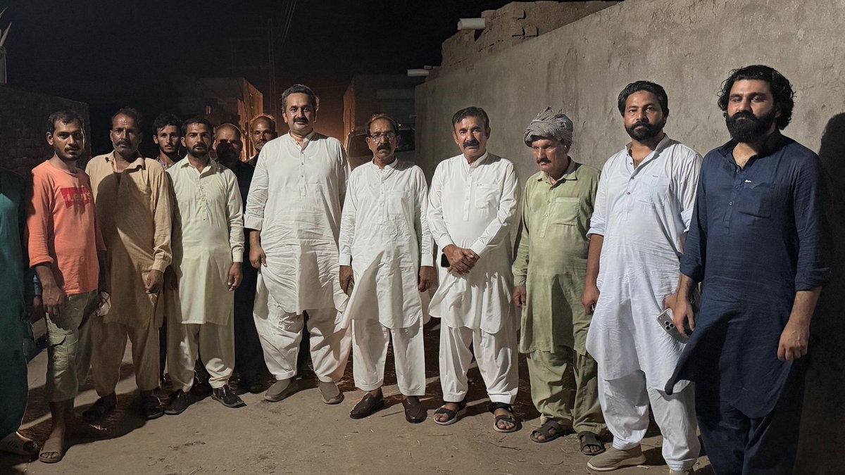 AdilBukshPK's tweet photo. الیکشن کمپین امیدوار برائے ایم ایل اے  ایل اے 38 جموں 5 چوہدری ذیشان یونس ٹانڈہ 
سابق ایم پی اے چوہدری عادل بخش چٹھہ نے ڈھپئی مہتاب سنگھ اور ہریالی میں دوستوں سے ملاقات کی
#TeamABC #PMLN #PP36 https://t.co/zoyHOfrD91