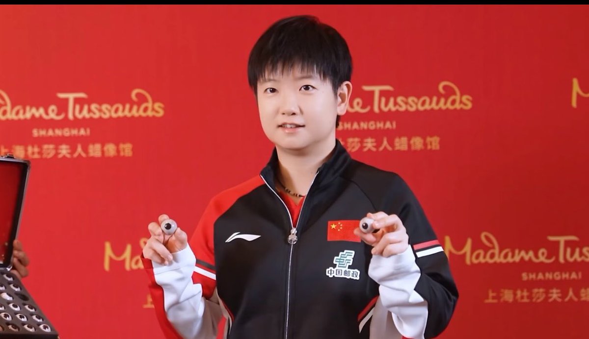 iemeepower's tweet photo. 孙颖莎 X Madame Tussauds
อดใจรอชมไม่ไหวแล้ว!
ต้องเป็นหุ่นขี้ผึ้งที่น่ารักที่สุดในโลกแน่เลย🦈 https://t.co/MKPWfQDeLK