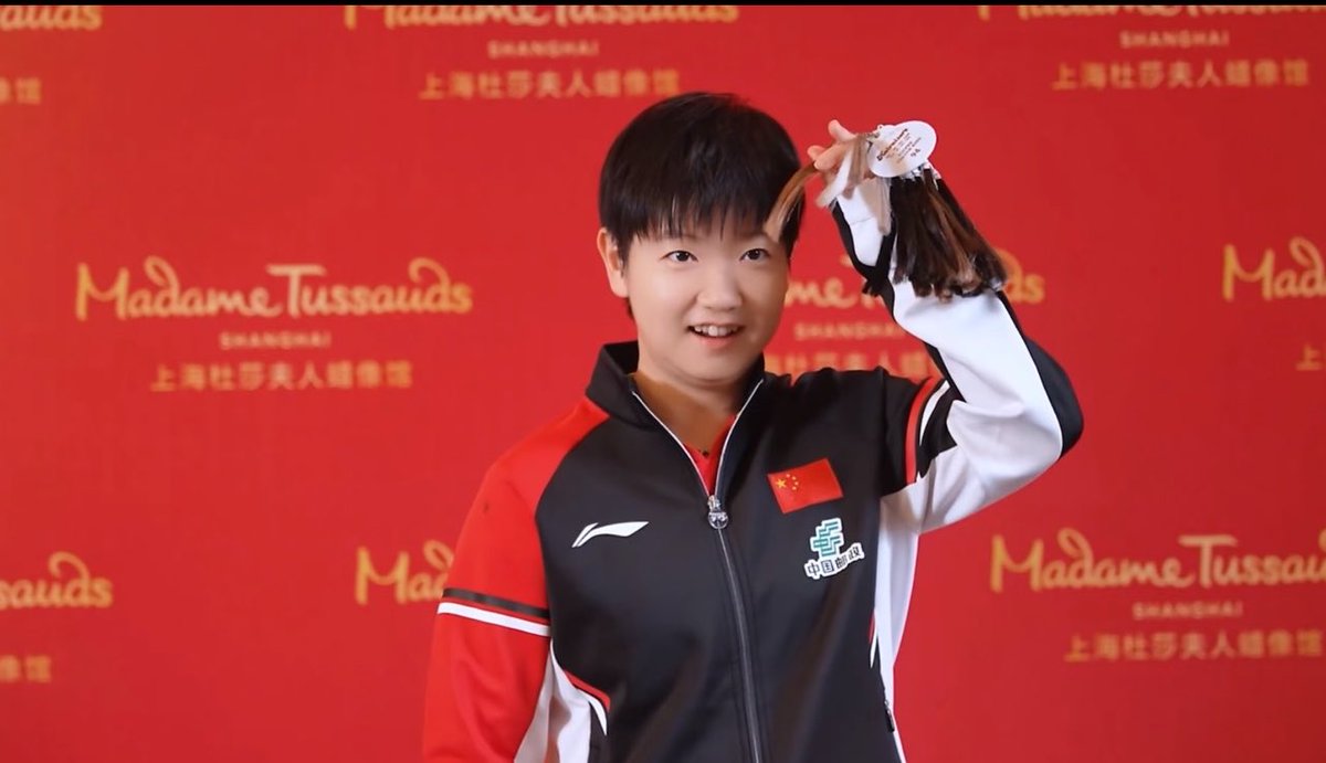 iemeepower's tweet photo. 孙颖莎 X Madame Tussauds
อดใจรอชมไม่ไหวแล้ว!
ต้องเป็นหุ่นขี้ผึ้งที่น่ารักที่สุดในโลกแน่เลย🦈 https://t.co/MKPWfQDeLK