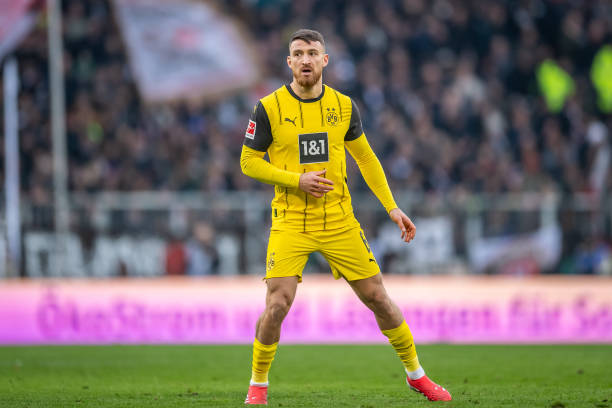 talisc4mus's tweet photo. ÖNDER ÖZEN 

İSTİFA EDECEKSİN! https://t.co/2yxgHvW0Za