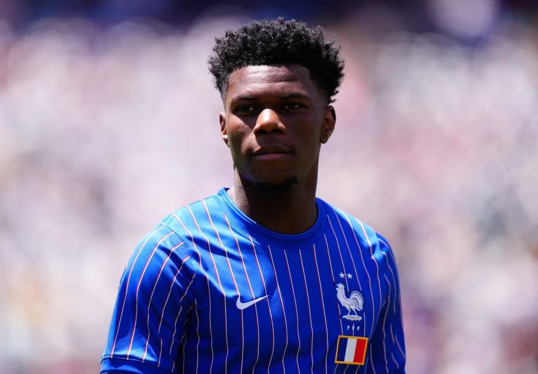 mufcMPB's tweet photo. 🚨 JUST IN:

Manchester United like Aurélien Tchouaméni, but he will STAY at Real Madrid next season. #MUFC [@Ramon_AlvarezMM] https://t.co/ih8yF8DzFt