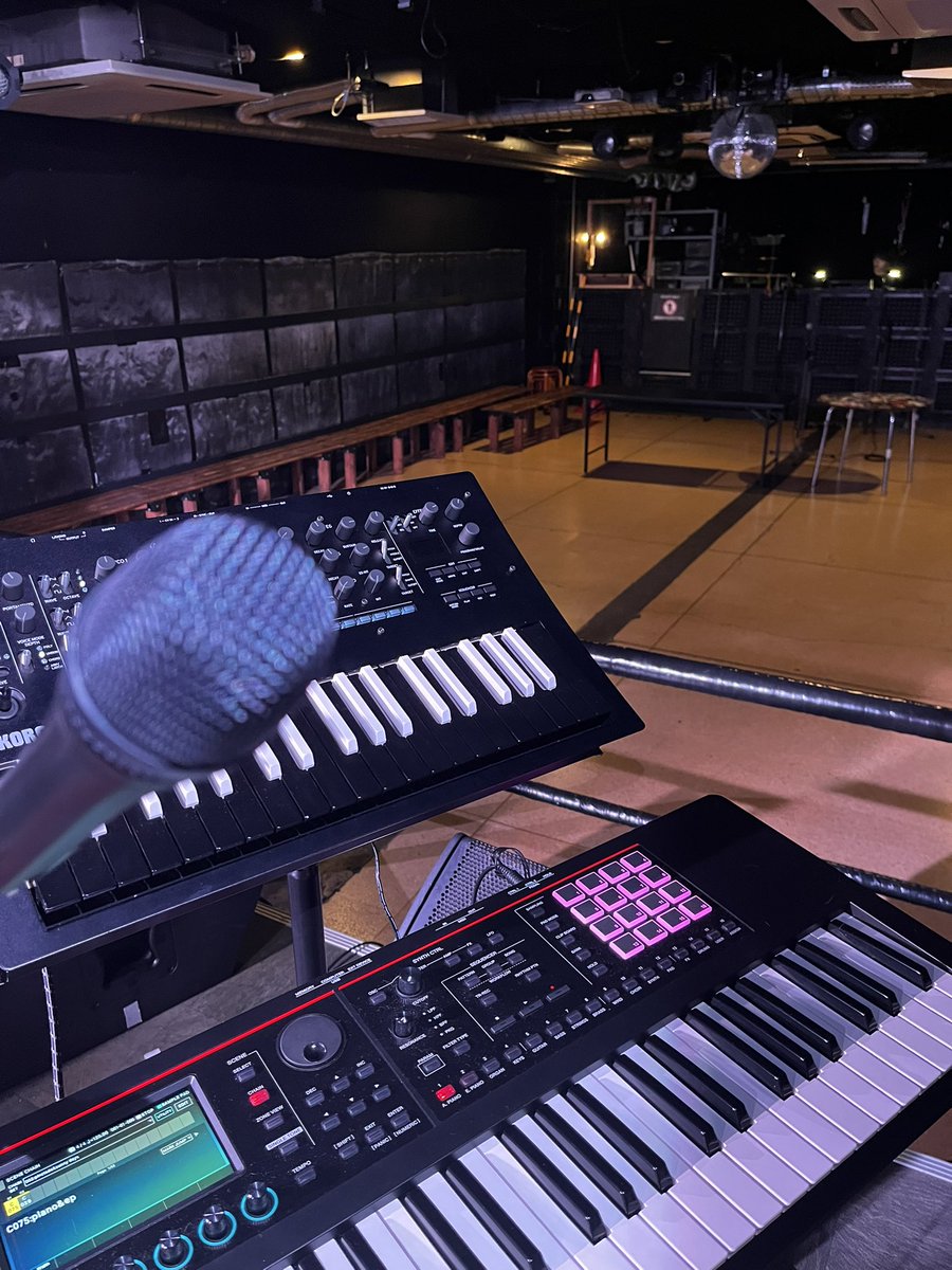 detec_28's tweet photo. 遅くなりました！箱船ぼんぼんイベント無事に終了しました！スタッフ様、出演者様、ジョーンズさん、くるぶしのメンバーみんな本当にありがとう🥰とても充実した1日を過ごせて嬉しかった。大好きな音楽仲間たちと過ごせる瞬間はあっという間だね。この先もこの機会を大切にしていくよ。 https://t.co/iNwBCdeplp