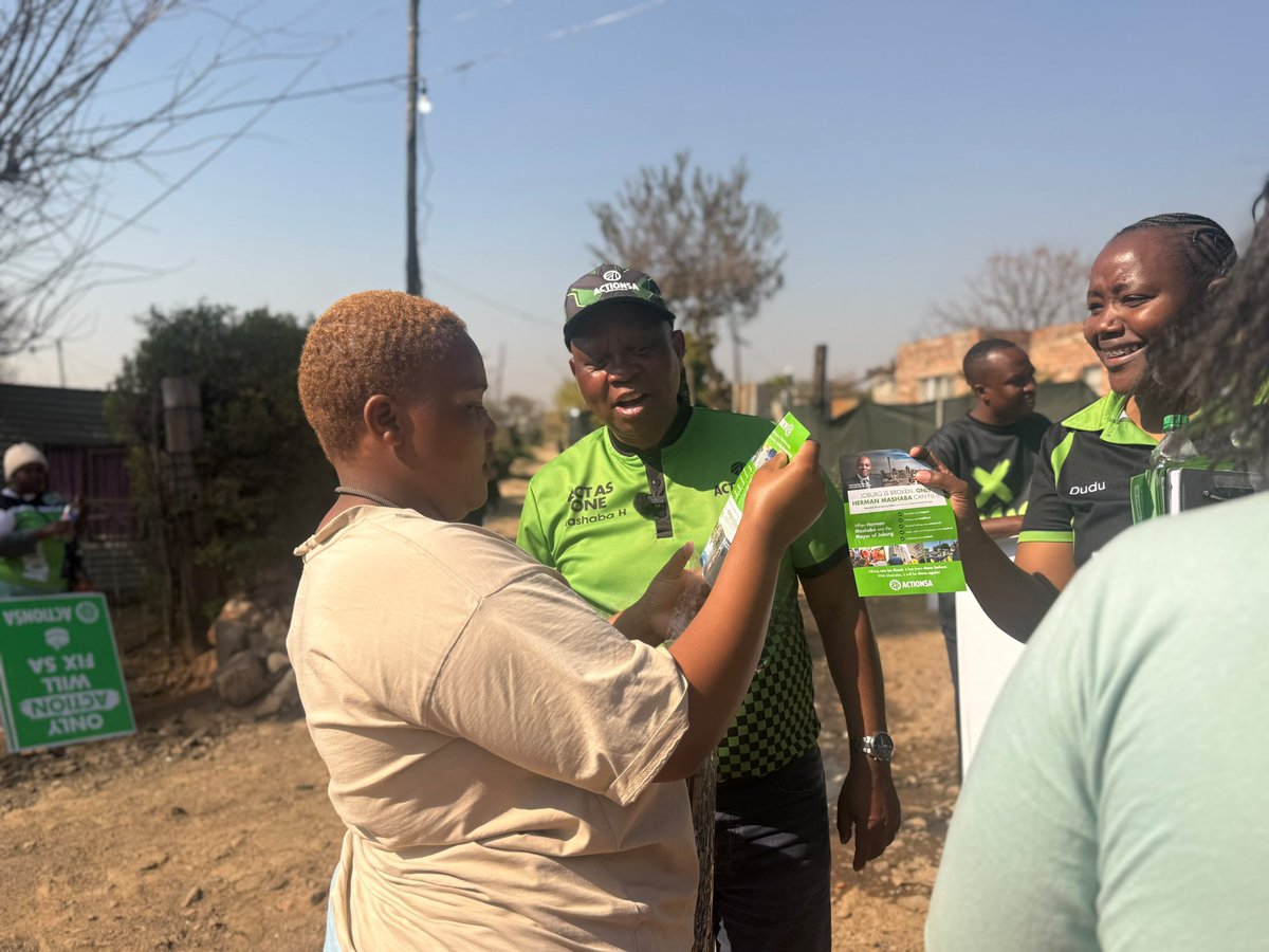 HermanMashaba's tweet photo. Motho Mothong, Street by Street, Door by Door. Each Vote Counts!! 

#OperationFixJoburg 
#UnfinishedBusiness https://t.co/cupxG6ROoE