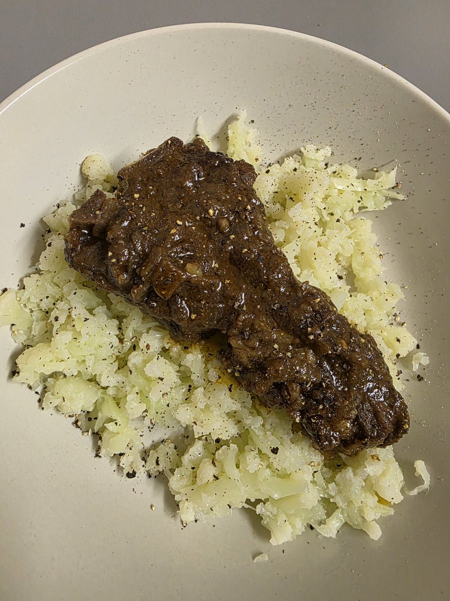 AshleyJaftha's tweet photo. Healthy keto friendly dinners
#Dinner
#KetoLifestyle
#HealthyLiving
#LowCarbHighProtein https://t.co/elidHECad4