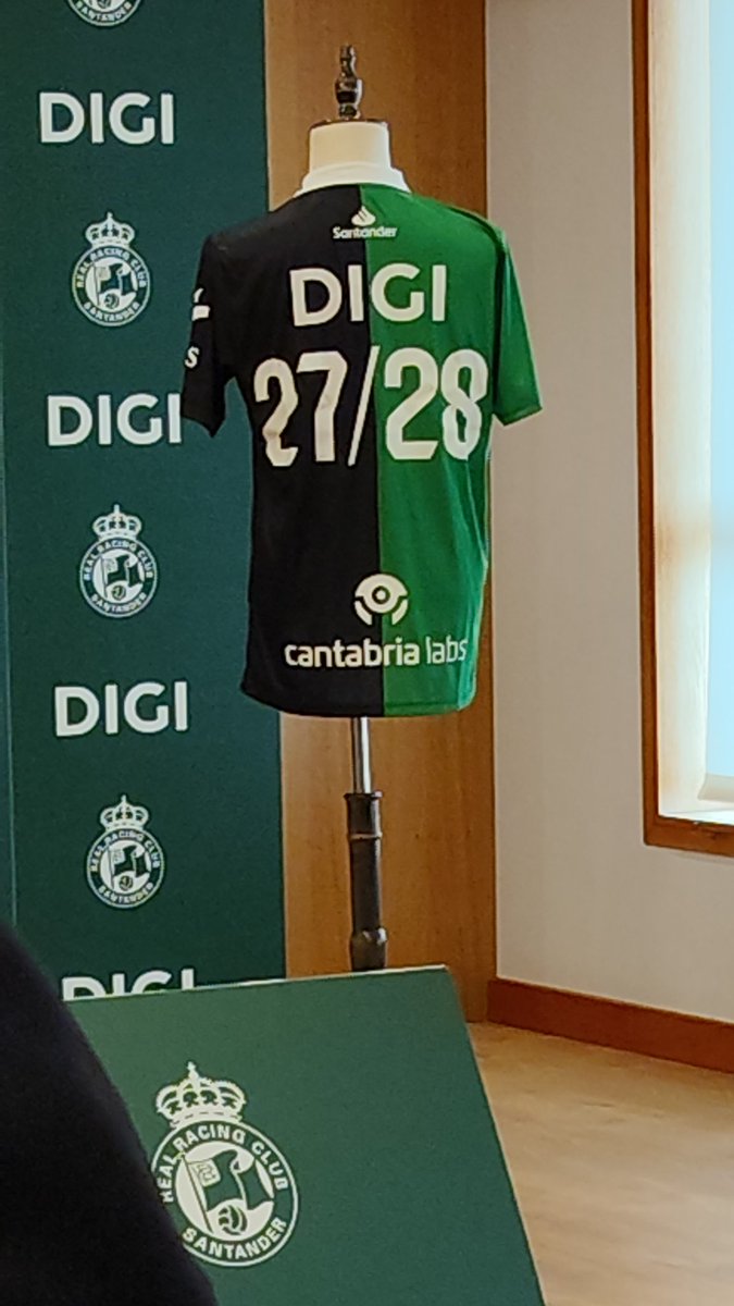 PuntalRadio's tweet photo. Así se verá la camiseta está temporada... Pero ésta verdinegra solo se usará en pretemporada. https://t.co/VekMwQkXpv