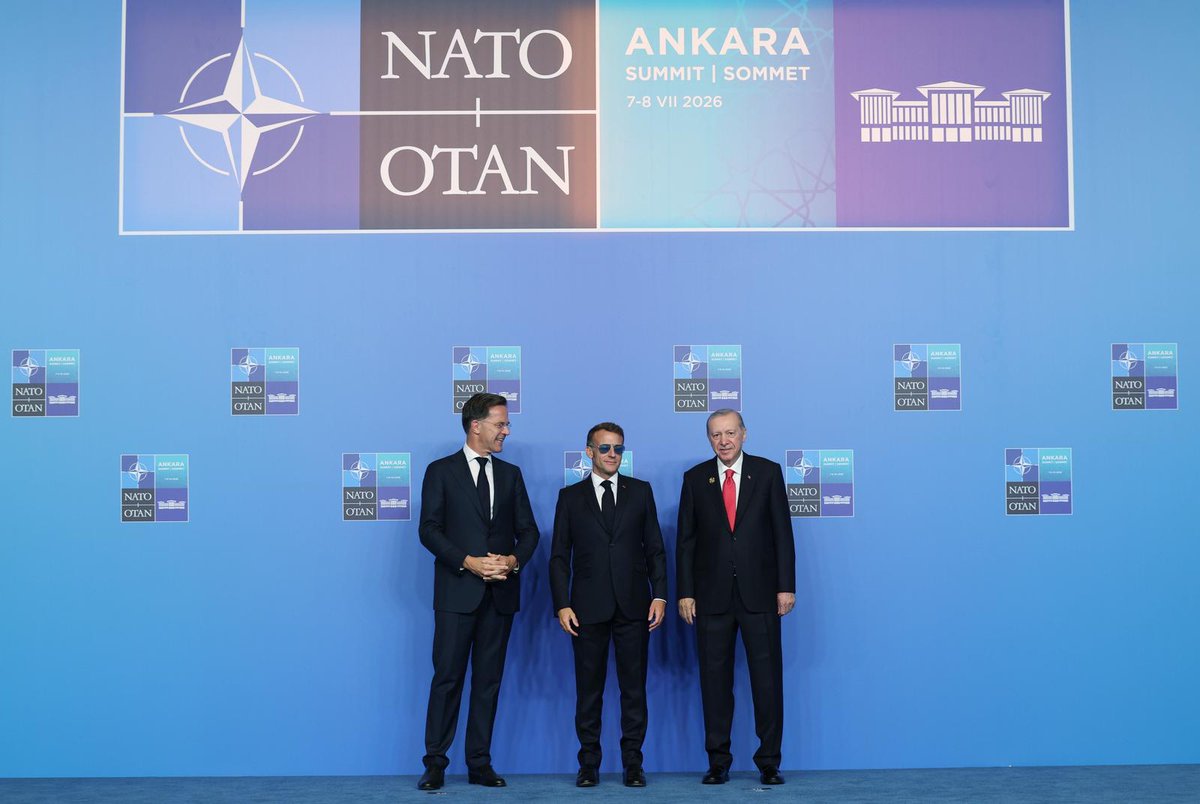 Akparti's tweet photo. Cumhurbaşkanımız Sayın Recep Tayyip Erdoğan, NATO Genel Sekreteri Mark Rutte ile birlikte 36.⁠ ⁠NATO Devlet ve Hükümet Başkanları Zirvesi kapsamında yapılacak Kuzey Atlantik Konseyi toplantısı öncesinde liderleri karşıladı. #NATOsummit https://t.co/LWv0uKPZtm