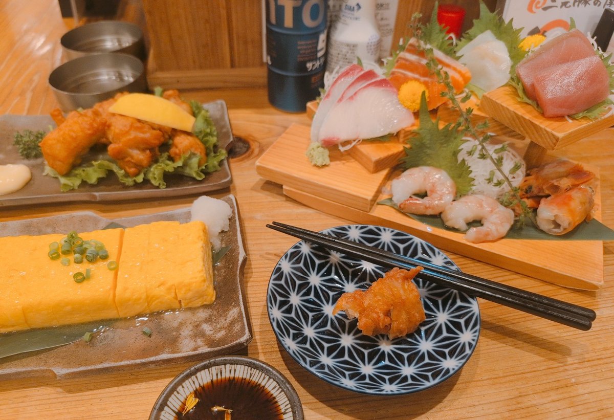 yammy_VRC's tweet photo. おひっこしするから最後にたべにきた
おいしいね https://t.co/UEYXj6fGTG