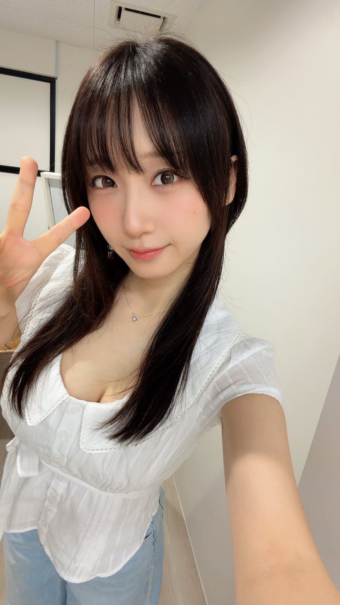 iorimoe_five's tweet photo. 本日こちら出演させて頂きます✨
まもなく〜！ https://t.co/SlFKIECe7m
