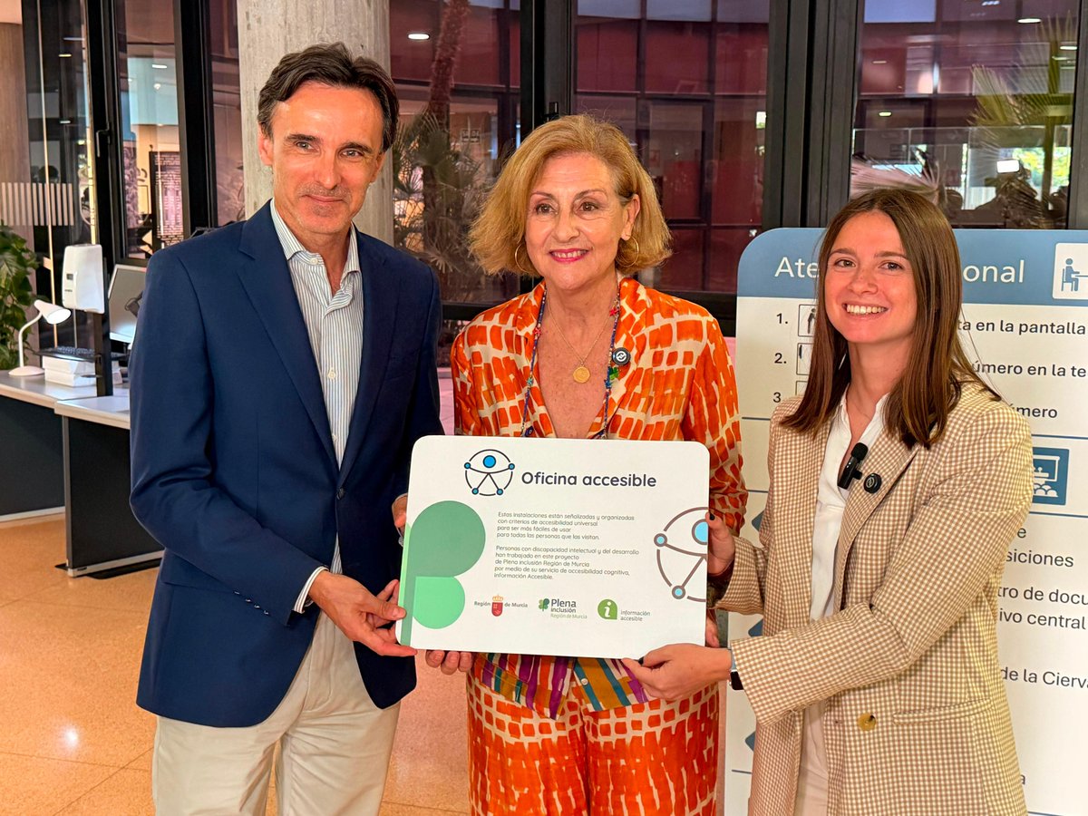 Fomento_RM's tweet photo. 👨‍🦯♿️Implantamos señalética #accesible para facilitar la #orientación y la #autonomía de todos los ciudadanos. 

👉El proyecto se complementa con la renovación y mejora de la accesibilidad de la Oficina de Asistencia en Materia de Registros (OARM), dependiente del Servicio de Atención Ciudadana @SAC_RegiondMur , ubicada en la sede de Infraestructuras.
