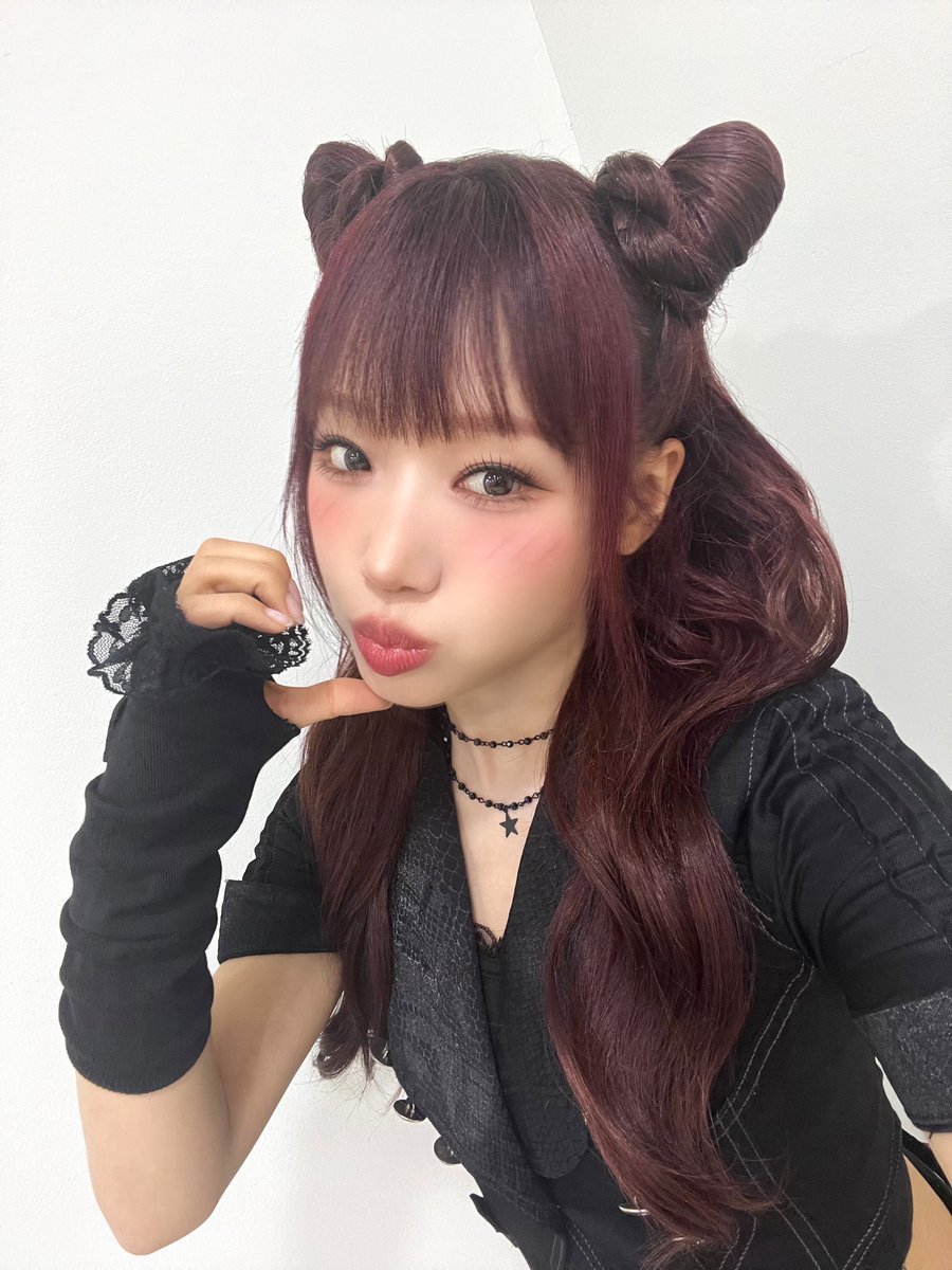 CYooJung_offcl's tweet photo. [📸]

260708 MBC M #쇼챔피언

#최유정 #CHOIYOOJUNG
#PerfectTarget #비장의무기 https://t.co/M8USRUKpqm
