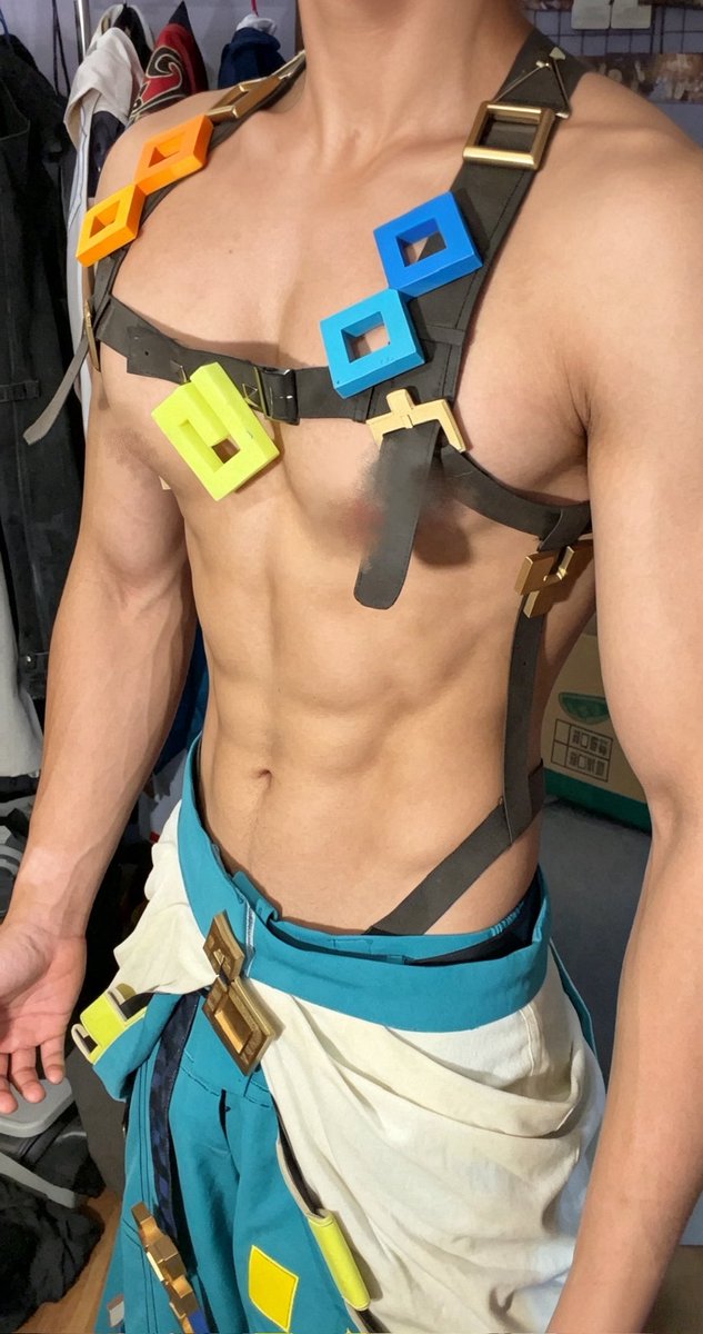 SupraVu4526's tweet photo. Kinich when shirt off
#GenshinImpact #Kinich https://t.co/BHXTFKfyy3