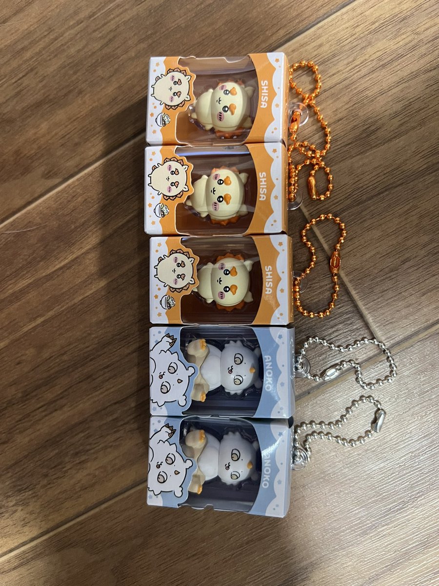 rsl1002's tweet photo. ちいかわチョコボックス　交換希望

「譲」　シーサー、あのこ

「求」　ちいかわ、うさぎ、はちわれ

郵送交換希望です。よろしくお願いします https://t.co/gFA0u5uHv0