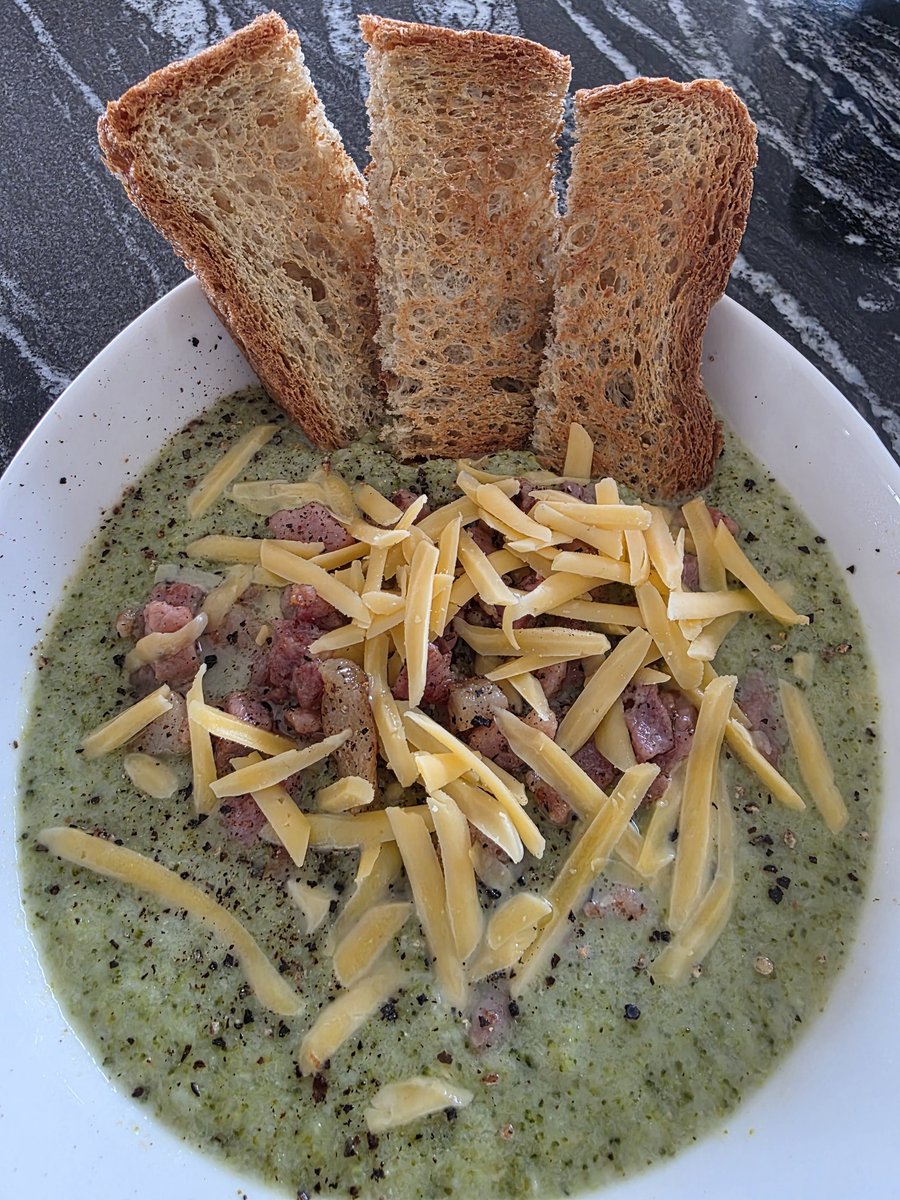 AshleyJaftha's tweet photo. Healthy keto friendly dinners
#Dinner
#KetoLifestyle
#HealthyLiving
#LowCarbHighProtein https://t.co/vRnMYe28lS