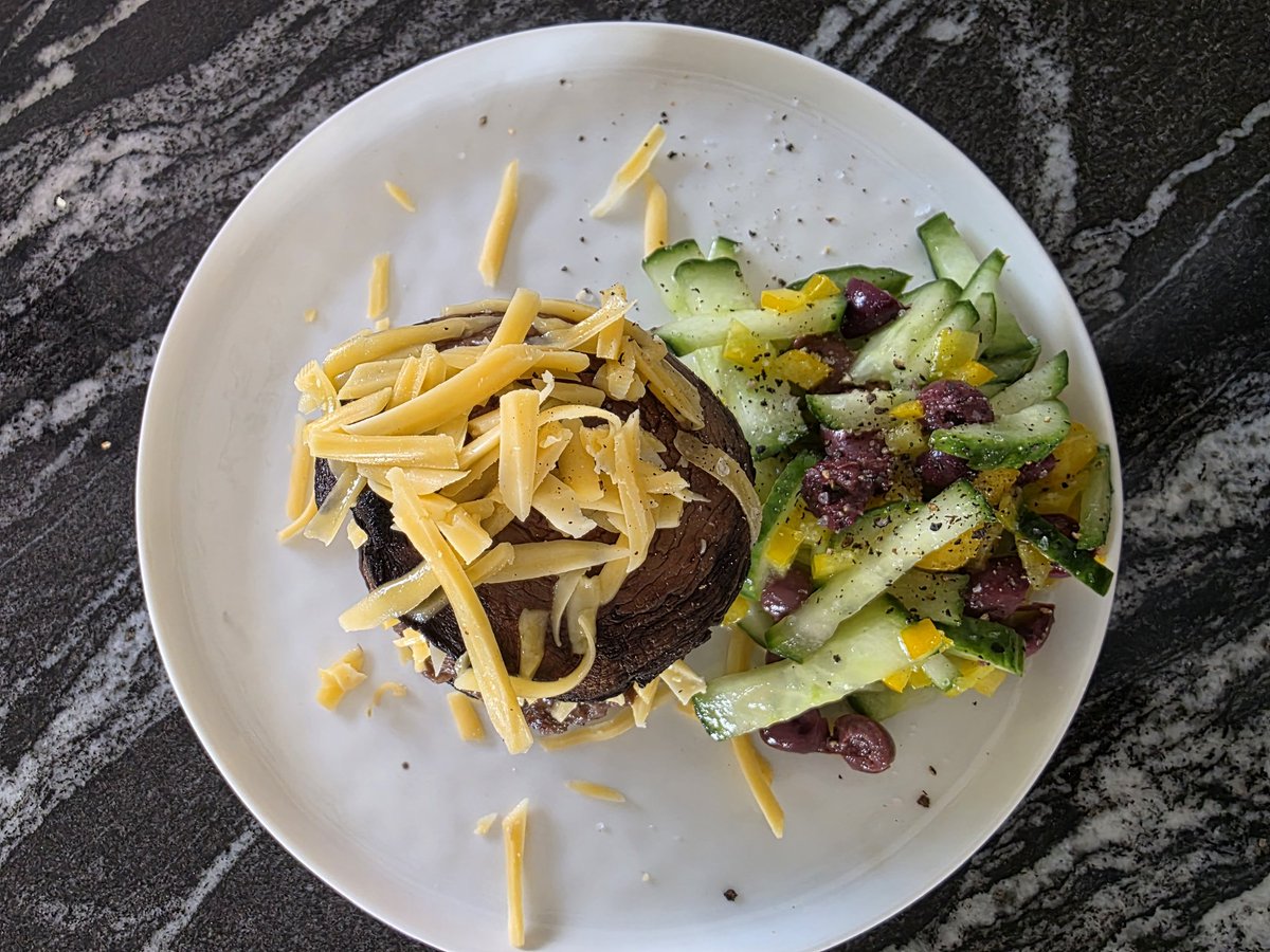AshleyJaftha's tweet photo. Healthy keto friendly dinners
#Dinner
#KetoLifestyle
#HealthyLiving
#LowCarbHighProtein https://t.co/vRnMYe28lS