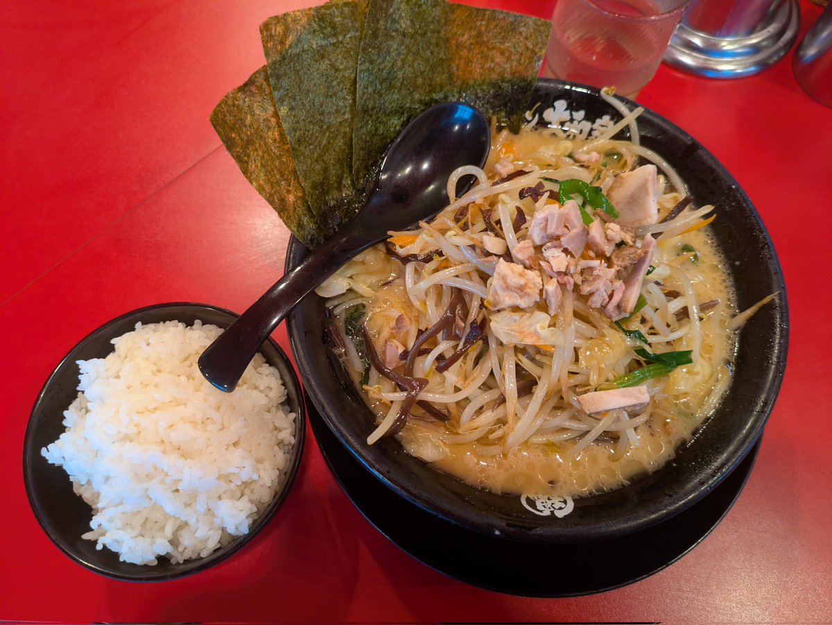 odoruwarai's tweet photo. 汗だく💦飯で補給！ https://t.co/e4iDZWXvrN