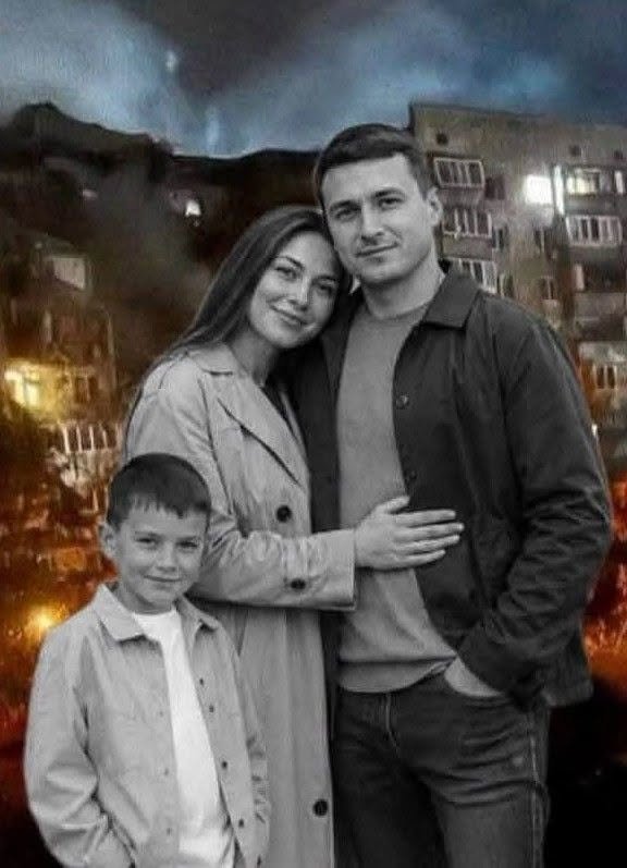 DakdaR22's tweet photo. The family from Kyiv who perished in a Russian missile attack on July 6 was found under the rubble of an apartment building—together.
They were side by side.
Parents and their son.
They leave behind the memory of a family that simply wanted to live an ordinary life💔
RIP

They died because of the ambitions of the Russian dictator.!🤬