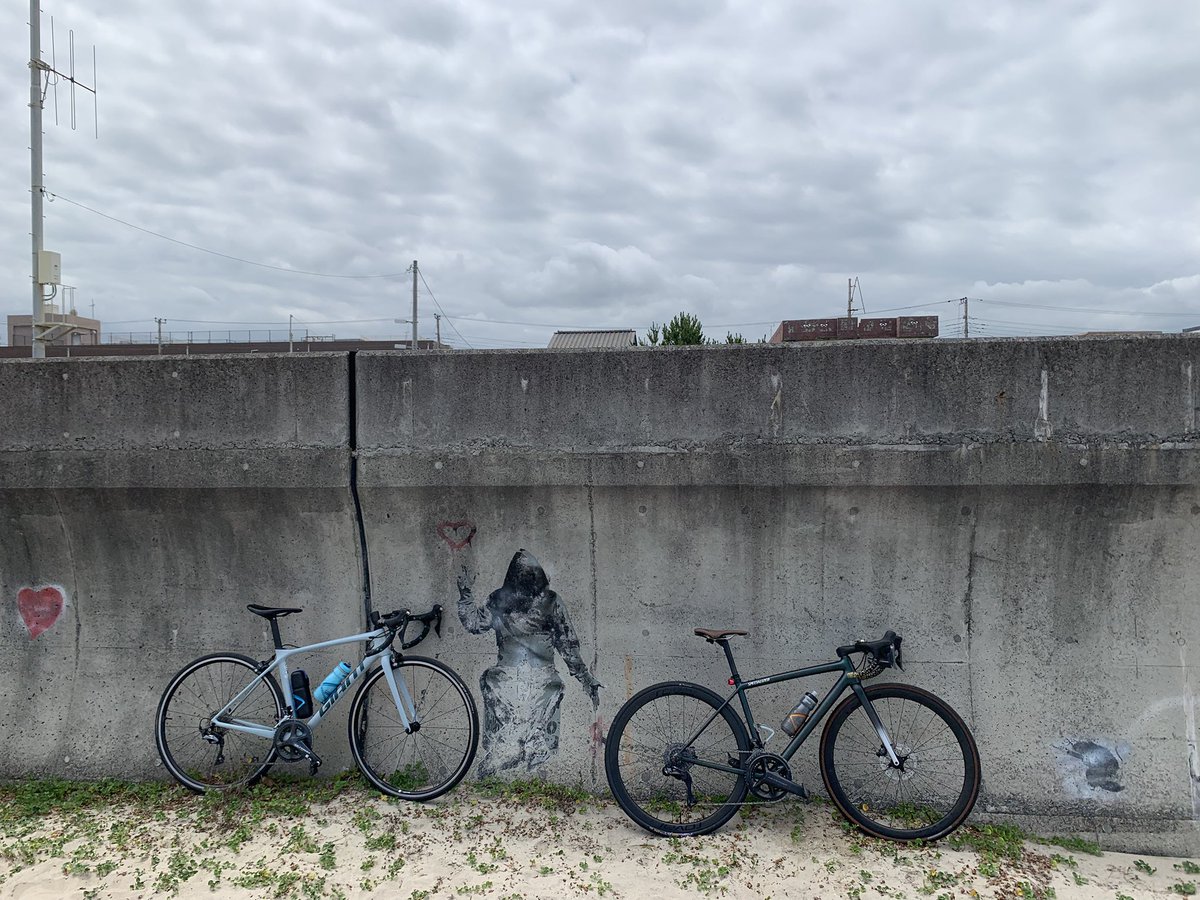 B_Wiseman_MS06's tweet photo. 今日はサドルバッグ丸ごと忘れた
財布も持たず
そのうち🚲忘れるんじゃないだろうか https://t.co/z70MbMNsy7