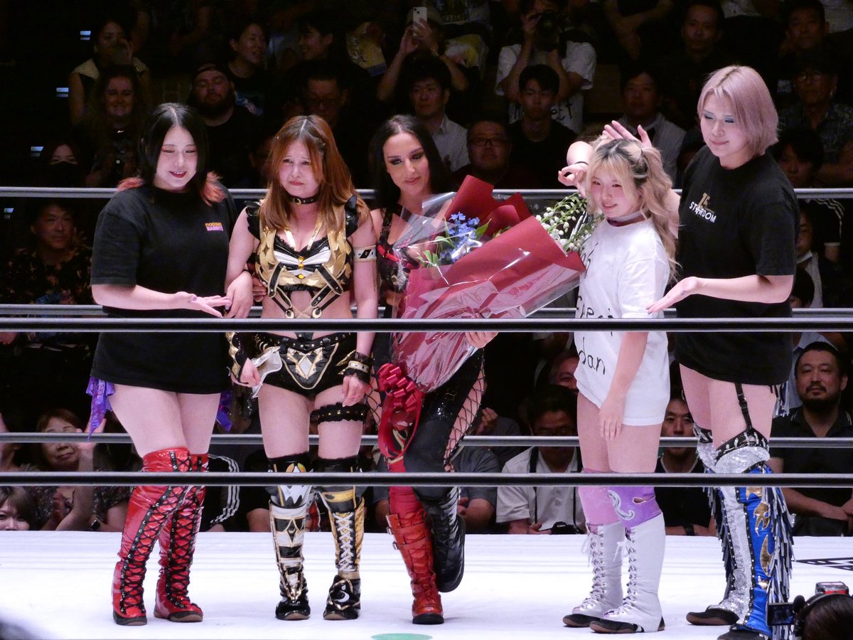 kuronelius's tweet photo. スターダムにしかできない素敵な壮行会だった。ジーナ！またね！！

#STARDOM #xena https://t.co/GWAEEMS5Cn