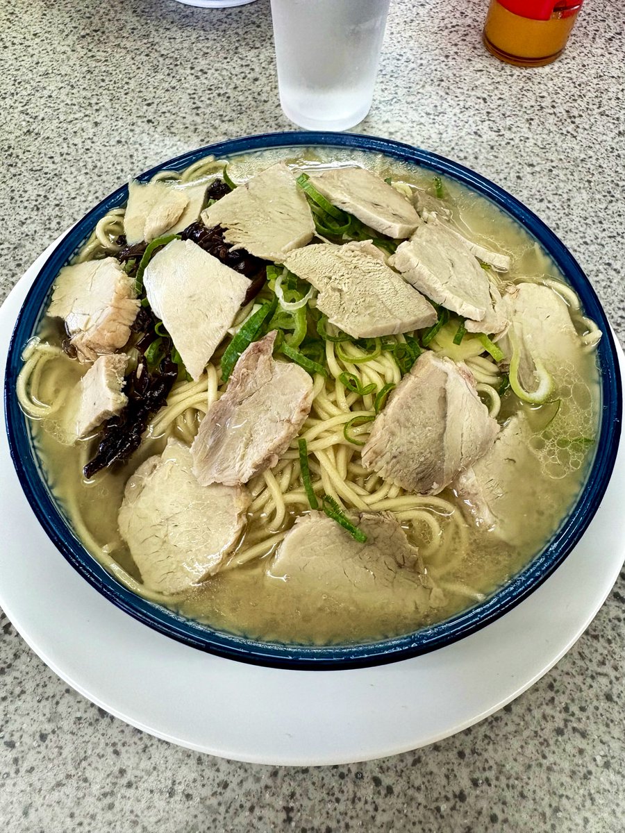 BONSAKAPA's tweet photo. 博多ラーメン しばらく 福重店

Wチャーシュー麺　¥980 https://t.co/Ik3KlT0tKk
