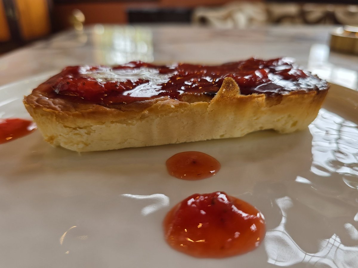 AshleyJaftha's tweet photo. keto friendly desserts.
#Dessert
#KetoLifestyle
#HealthyLiving
#Decadence https://t.co/Qni86femCf
