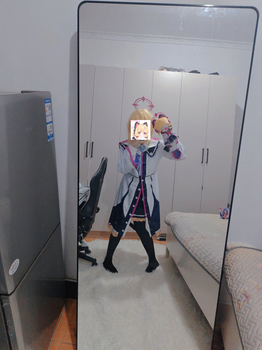icecream5327's tweet photo. 被生活磨平了喵脆角（指小桃的猫耳被我弄坏了）
#bluearchive #cosplay #才羽桃井 https://t.co/zCOe1dthR0