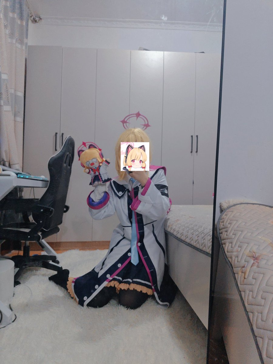 icecream5327's tweet photo. 被生活磨平了喵脆角（指小桃的猫耳被我弄坏了）
#bluearchive #cosplay #才羽桃井 https://t.co/zCOe1dthR0