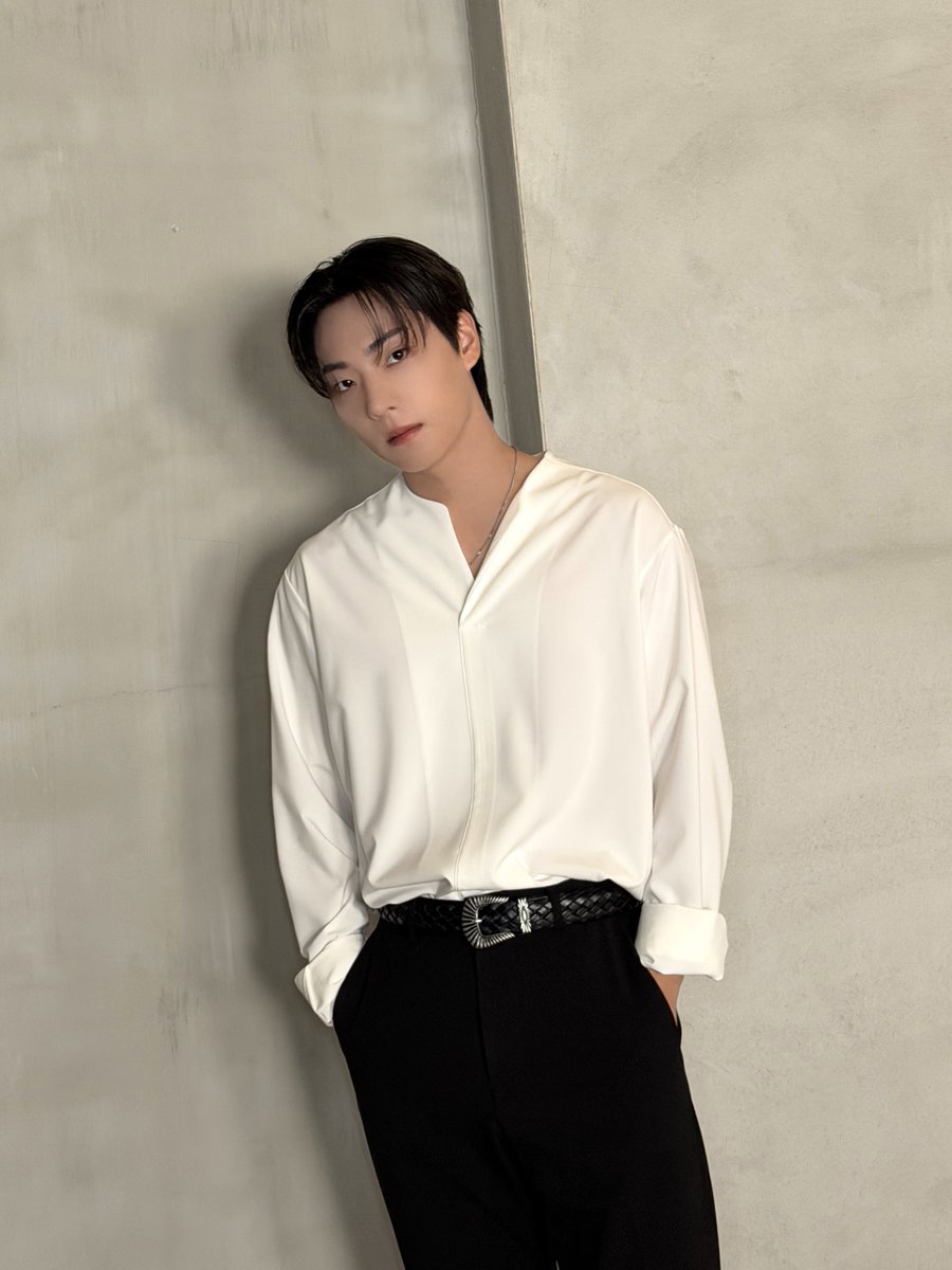 ONF_offcl's tweet photo. I AM 이션✨

#온앤오프 #ONF
#이션 #E_TION 
#ON_FILM https://t.co/vZK5GFbAlq