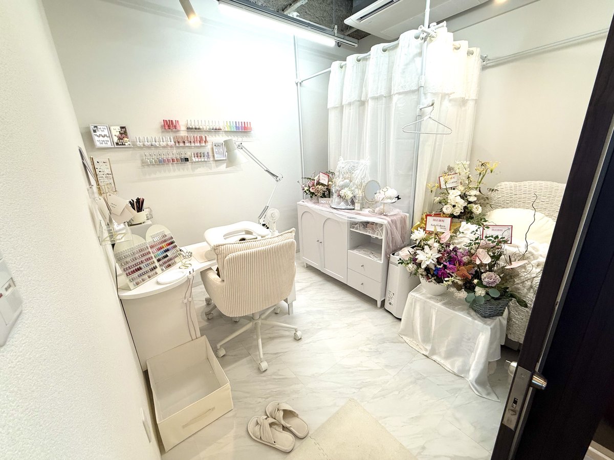 TSalons's tweet photo. 6月にオープンした美容モール天神大名店✨
素敵なサロンが次々にオープンしています🎉 https://t.co/AR0QAVJHTn