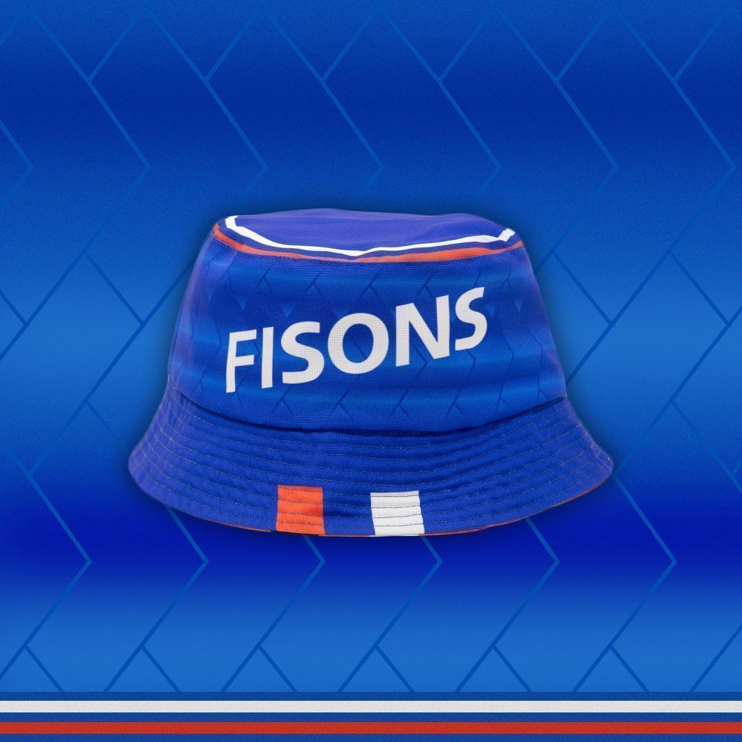 footballbobbles's tweet photo. 🔵⚪️  Bucket Hats for summer celebrations!

 https://t.co/X4vVSLhNGm 

🔄 Reversible
3️⃣ Sizes
💧🛑 Water resistant for the 🍾🍾

#ITFC https://t.co/L1AwMfcnqS