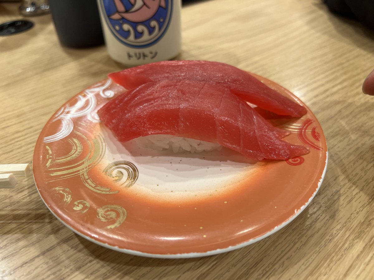 harui_taruto's tweet photo. 豊平川産ウグイの握り食べに来た https://t.co/YWmMqftxab