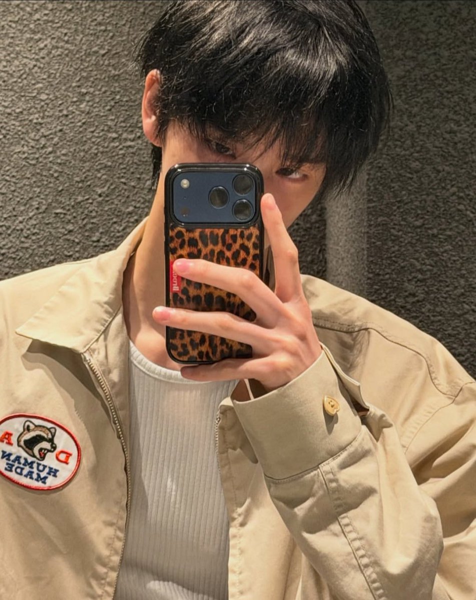 ggabulzzima's tweet photo. And if shinyu has a twin then what..... https://t.co/Qhz1IwSZAL