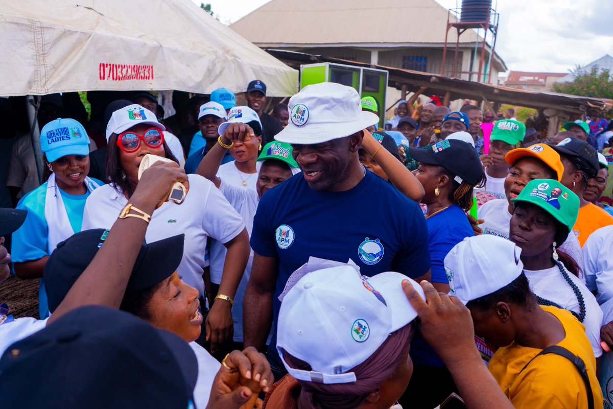 SlayShotit's tweet photo. #Omituntun3.0 train arrives in Oyo Federal Constituency today!

After the massive show of support in Ogo-Oluwa/Surulere, we're set to engage leaders, stakeholders, party executives, and supporters at Atiba Town Hall.

#Omituntun3.0 #BimboAdekanmbi #MovingOyoForward https://t.co/2j0JCp7jXB