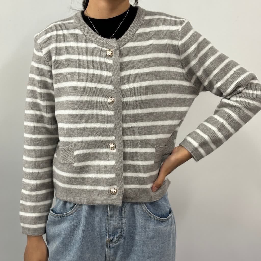 faeputri's tweet photo. korean vintage stripe
cardigan
lucuuu
gemesh gemesh aw aw aw
klik for us
https://t.co/1oCQDR9Q1z https://t.co/6SVt2xPKAr