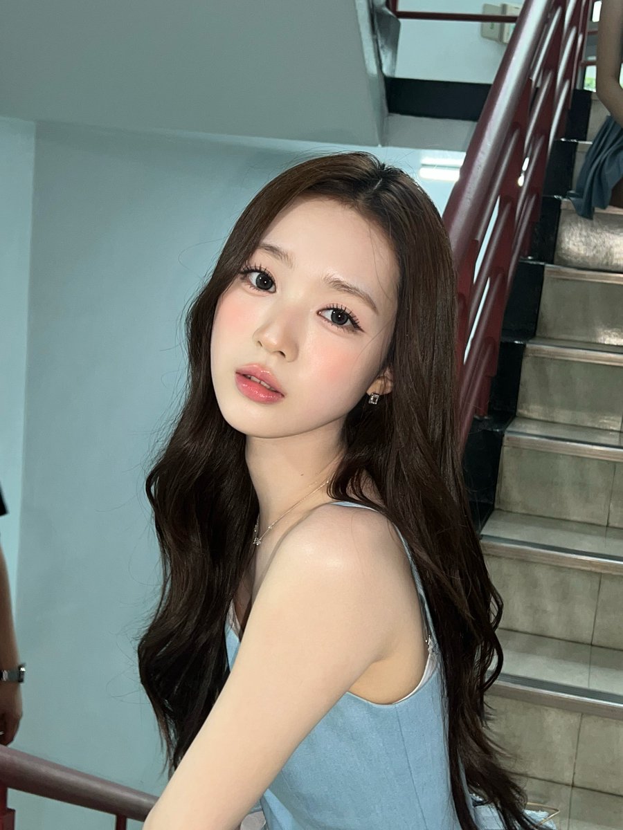 soomsoomsoom103's tweet photo. 260708 숨숨 Cosmo Talk

#tripleS #트리플에스 #トリプルS
#김수민 #SooMin https://t.co/SF8CK2c0zx