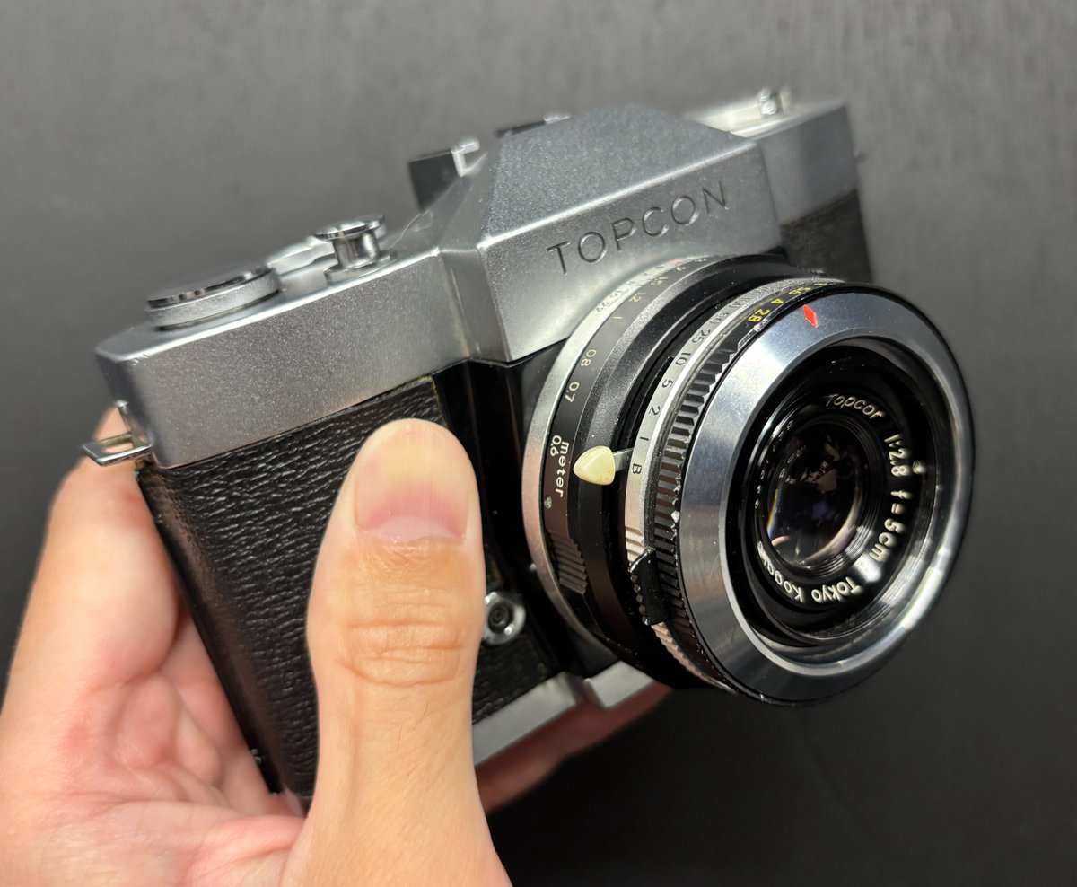 MNG… TOPCON PR 後期型 はい、これも綺麗。 ファインダー汚れてるし