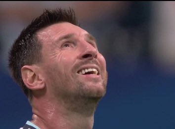 pxrcyishim's tweet photo. “God, please”                       “Infantino please” https://t.co/gGaKoESX20