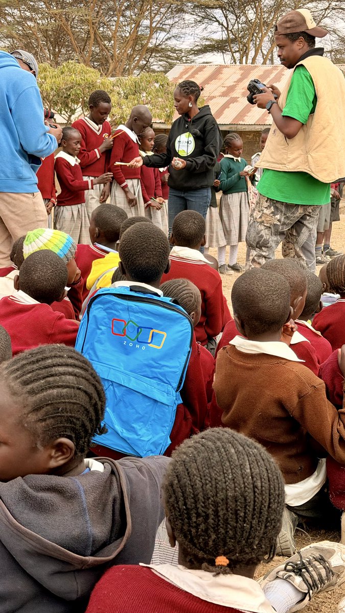 ZohoAfrica's tweet photo. Thirty billboards across four cities in Kenya. One meaningful transformation.
 
What once promoted our brand now carries dreams to school.
 
We've recycled thirty retired billboard fabrics into 5,000 waterproof school bags for pupils across ten rural primary schools in Narok County, Kenya.

@svembu