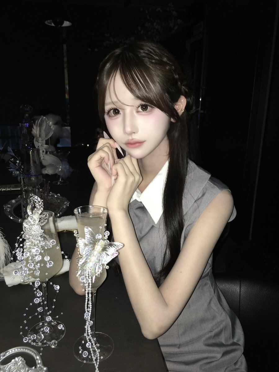 _3iqu6's tweet photo. 令嬢ワンピとくるみちゃんヘアの組み合わせ可愛い♡ #gift https://t.co/QwZ2m5H1nK