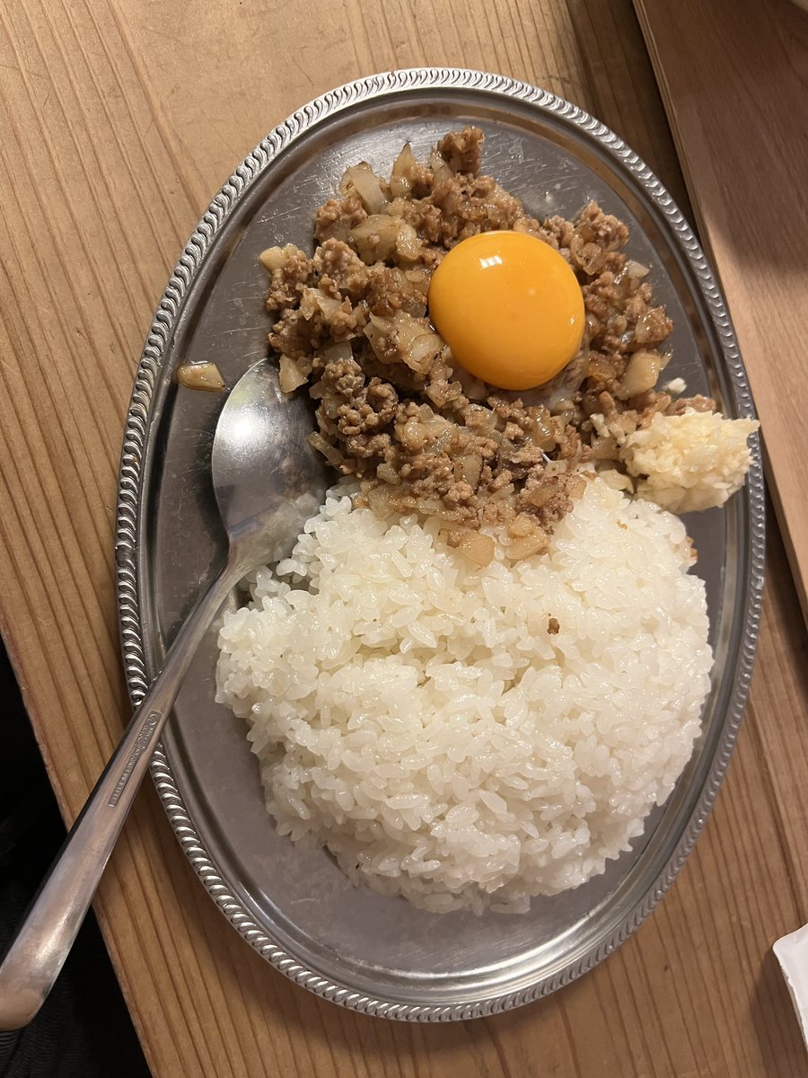 handsomekkt's tweet photo. こんばんは♪今日は動画作成してました。お昼はらっこ食堂でラッコ飯とカレーライスを食べました。　皆さまよろしくお願いします　＃bayfmixp https://t.co/tezExFBr5q