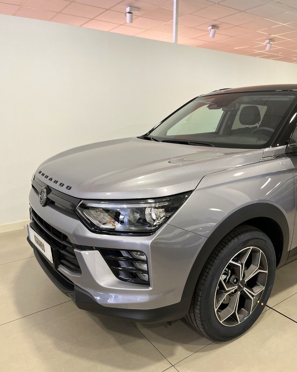 AlcortaMotor's tweet photo. Oficialmente, queda inaugurada la temporada de recorrer toda la costa con tu #Korando.

El buen tiempo ya está aquí. Y qué mejor forma de disfrutarlo que a bordo de un SUV especial. https://t.co/rBOKXoH0Xk