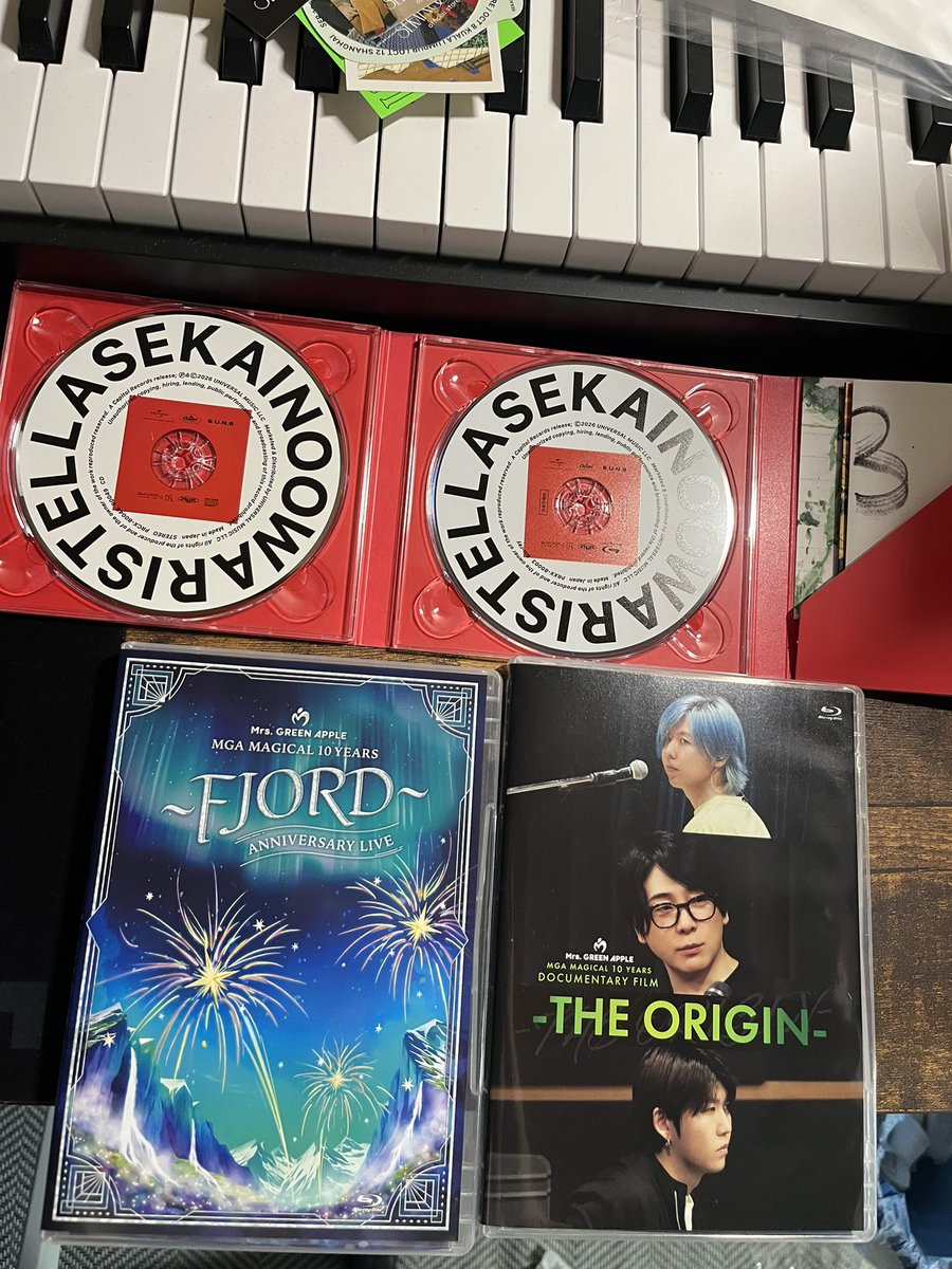 Sh1z1st's tweet photo. ミセスデビュー11周年🎉セカオワStella発売🎉 https://t.co/glj0aZ5PnK