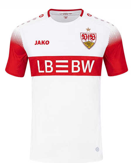 spaetzleultra's tweet photo. Jako hat sich einfach beim Trikot für's Stuttgarter Weindorf mehr Mühe gegeben als für das vom VfB kannst keinem erzählen https://t.co/KyueMyet2K
